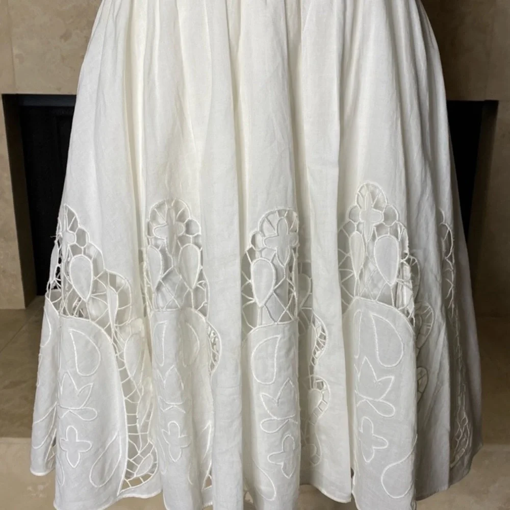 Alice + Olivia White Embroidered Cotton Dress size 8 - Picture 6 of 9